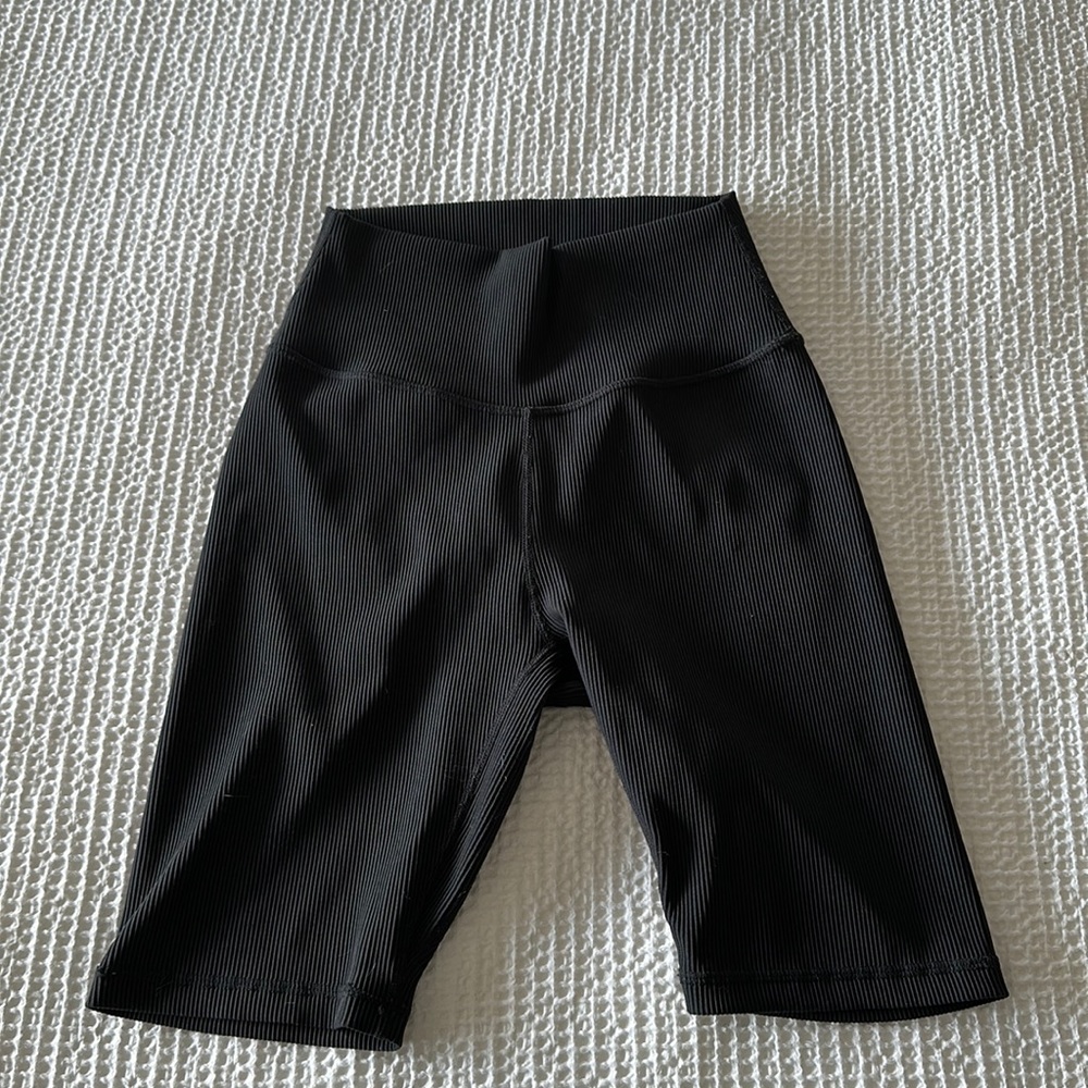 ZYIA Active Ribbed Black Biker Shorts